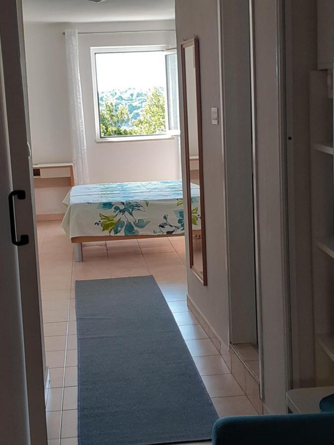 Apartment Zlata Rab Town Exteriör bild